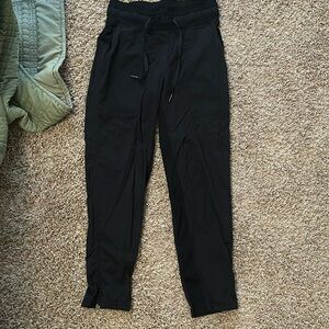 LULULEMON Dance studio mid rise cropped pant